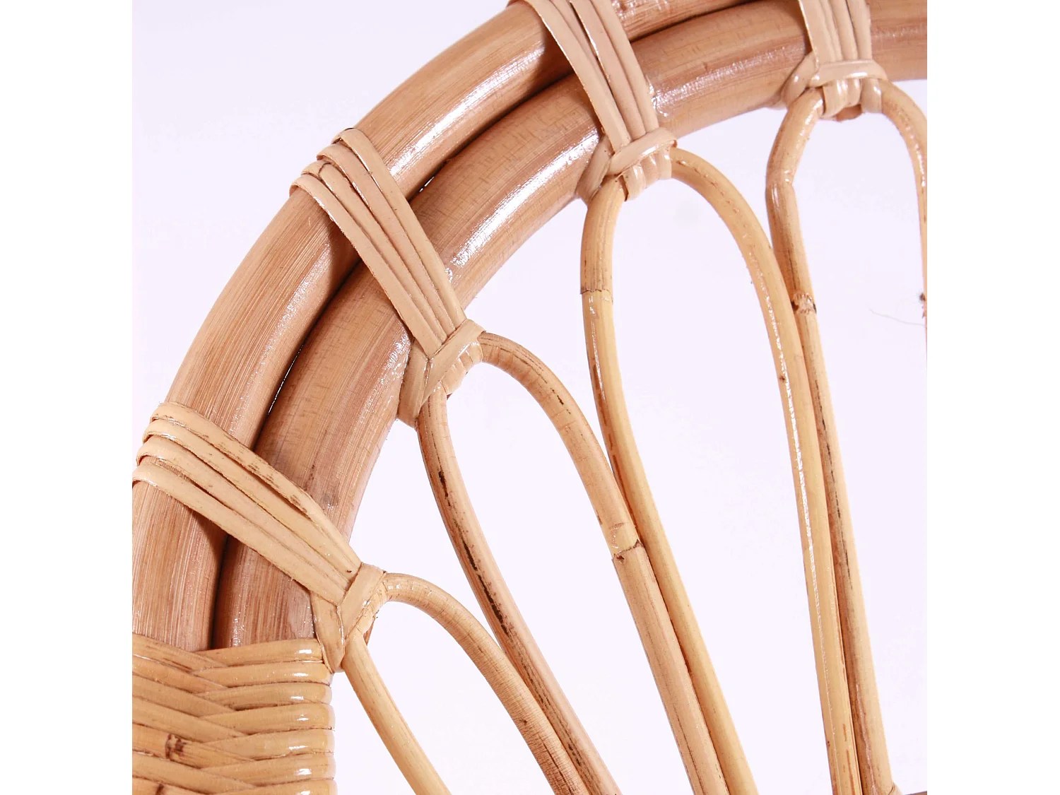 Poltrona in rattan con cuscino Irian