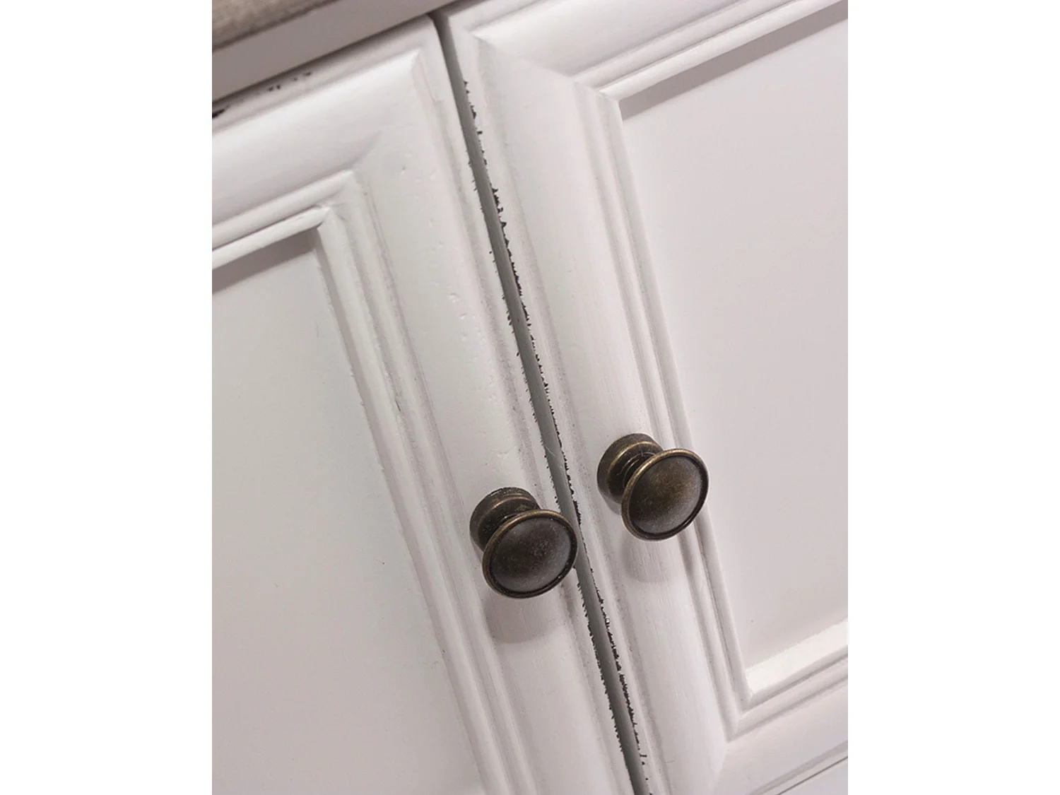 Mobile tv in paulownia ed MDF