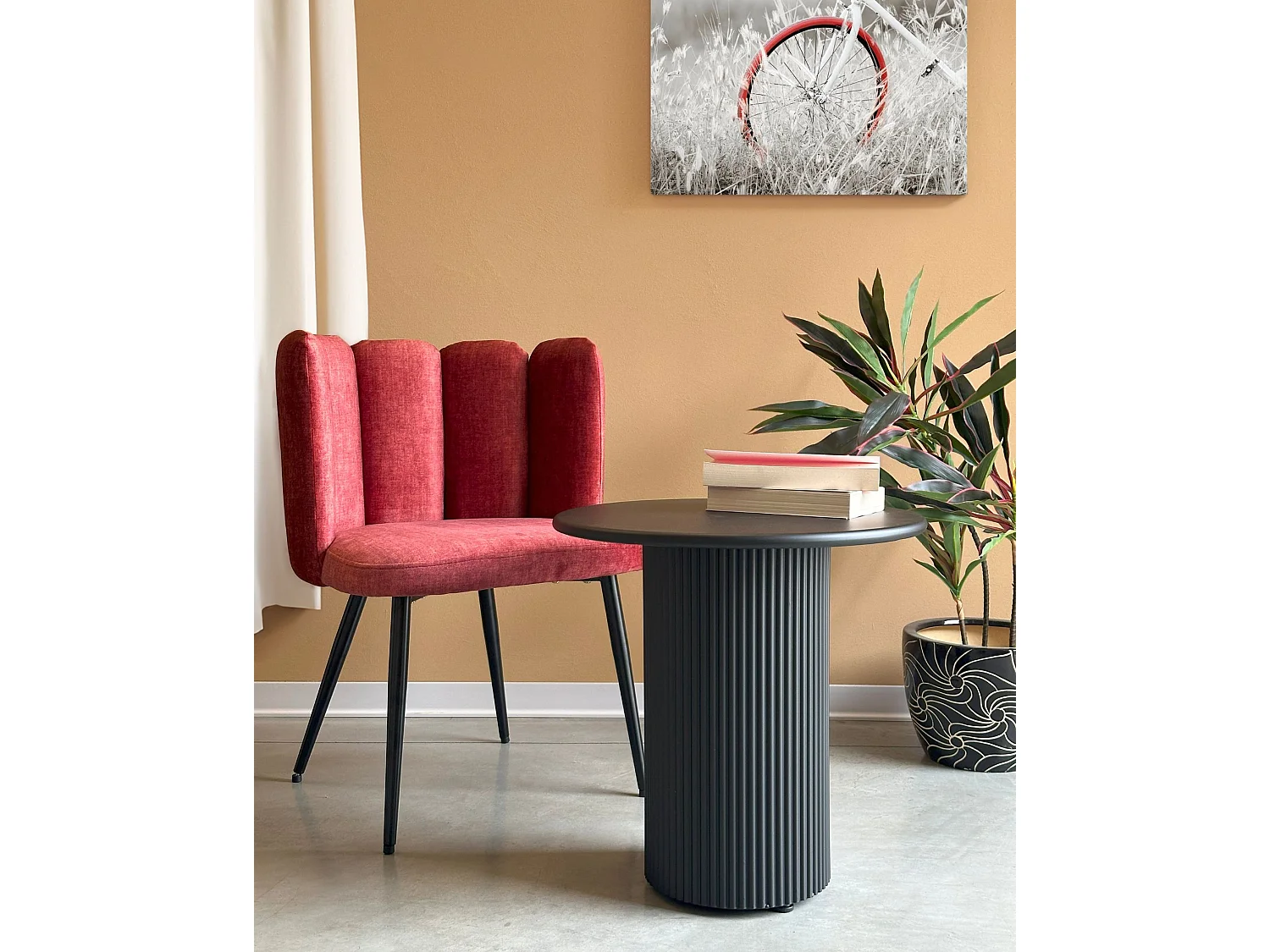 Tavolino da caffè in metallo nero