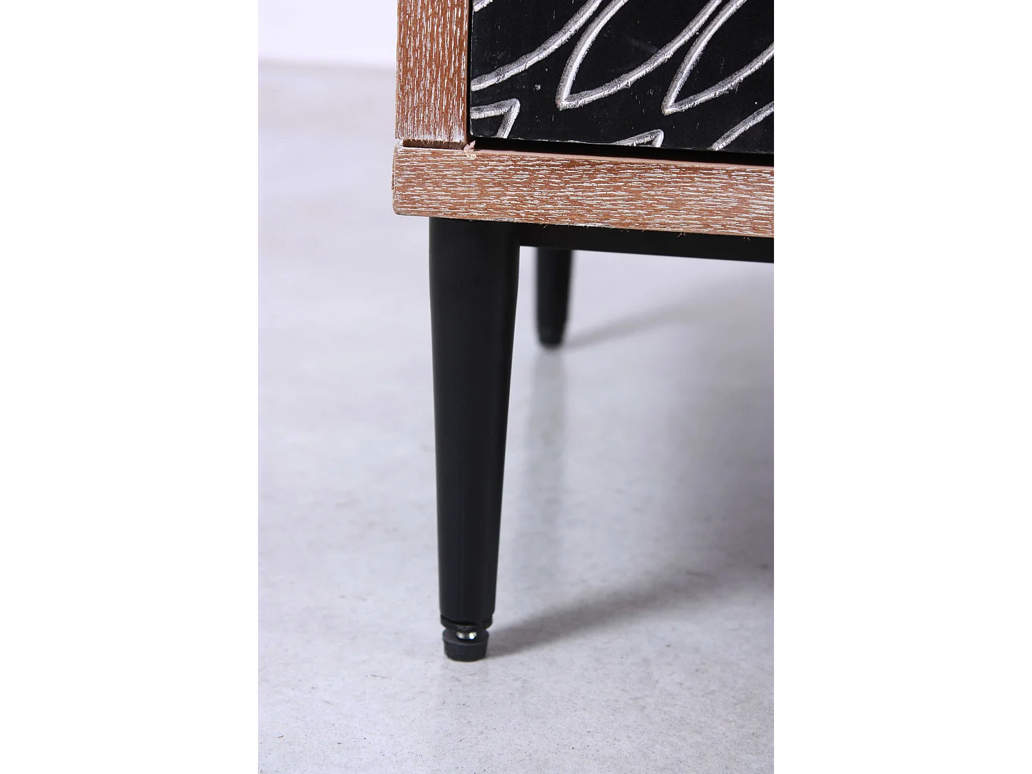 Credenza due ante in legno marrone "Bangkok"