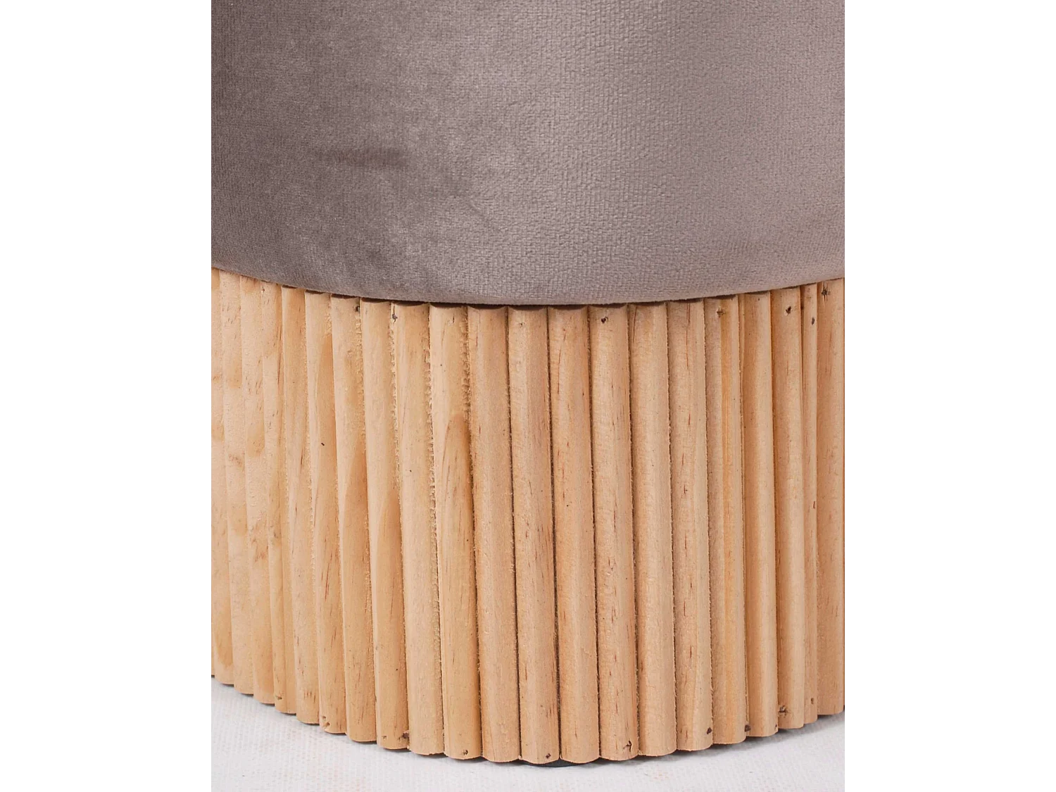 Pouf in velluto gribeige
