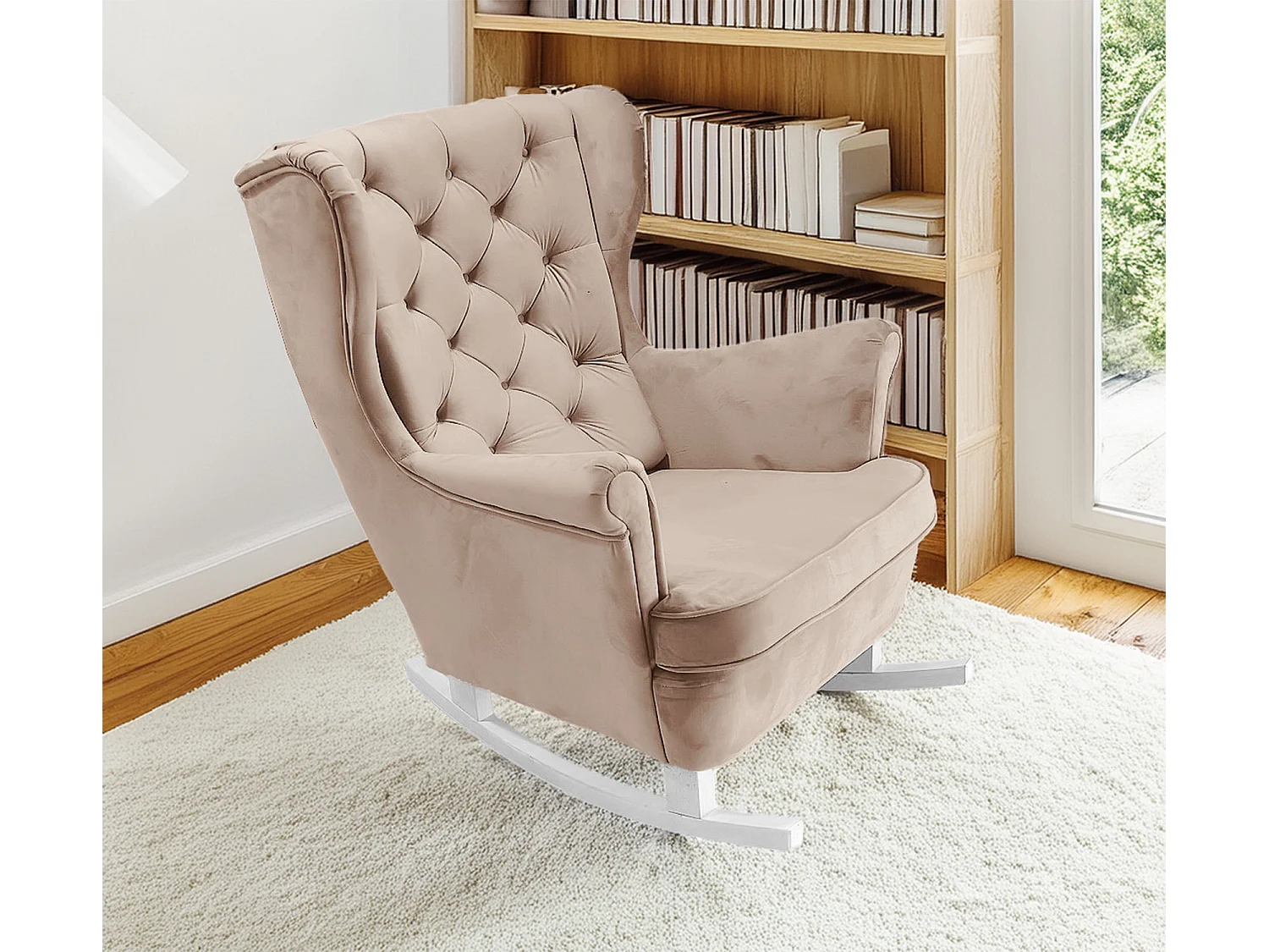 Ted fauteuil van Velluto – Elegante fluwelen stoel, hoge rugleuning, brede zitting, zwarte houten poten, 76x78x100 cm, Lichtgroen