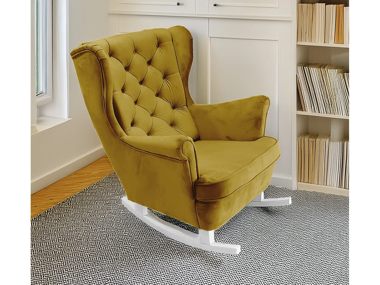Ted fauteuil van Velluto – Elegante fluwelen stoel, hoge rugleuning, brede zitting, zwarte houten poten, 76x78x100 cm, Donkergroen