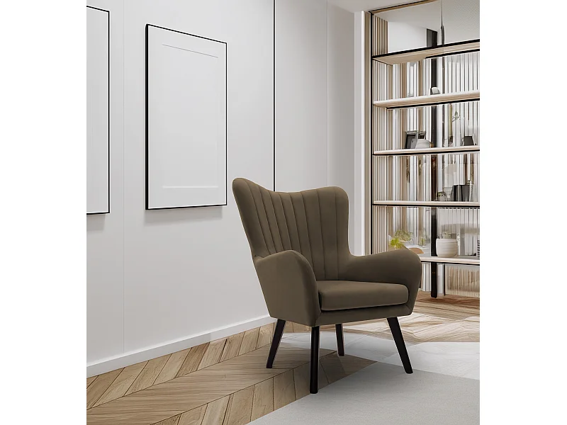 Fauteuil TED en velours Velluto – Élégant fauteuil vert foncé, dossier haut, assise large, pieds en bois noir, coutures verticales, 76x78x100 cm