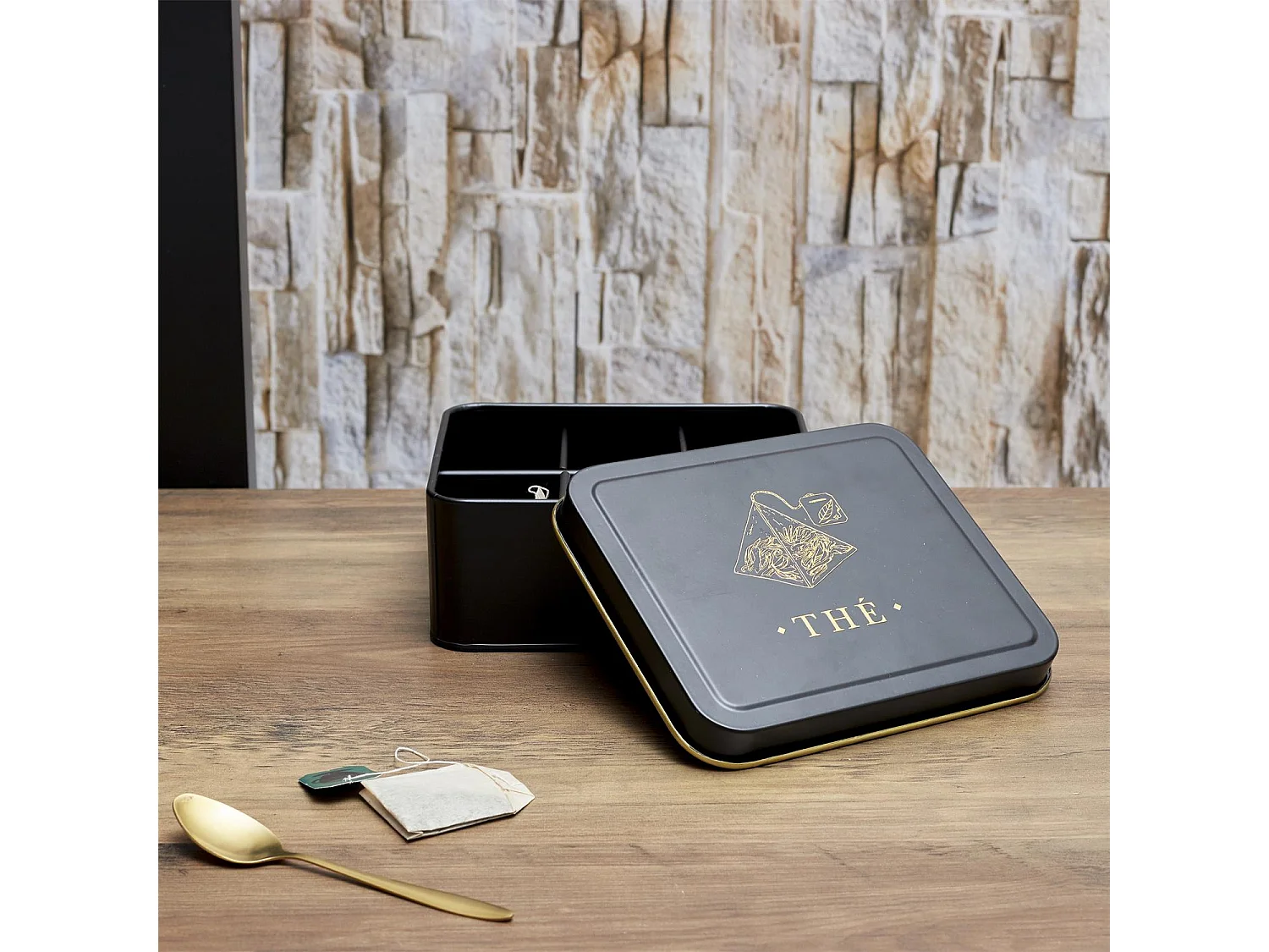 Boite Metal Noir Et Dore Sachet De The M12 Noir, Or