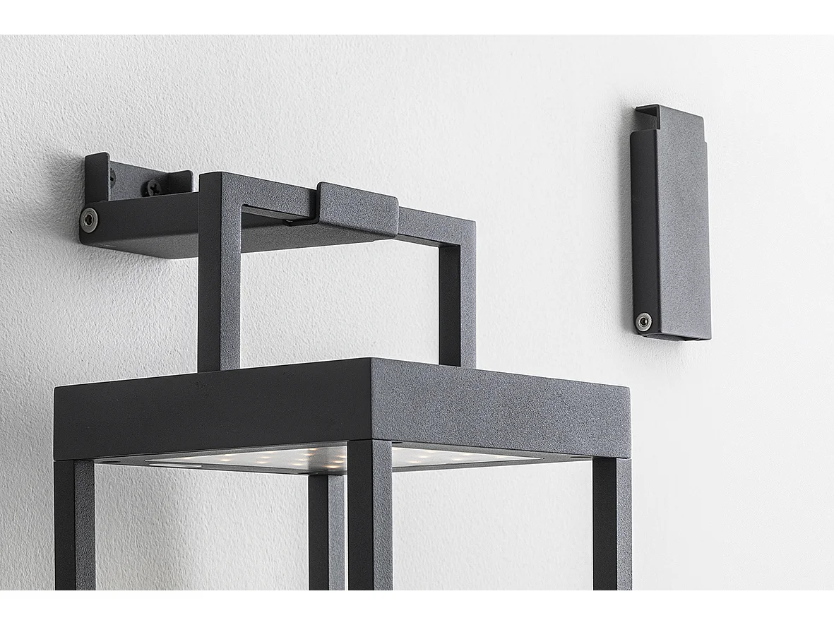 Bientôt lanterne solaire LED anthracite 2,2w IP54 h. 52,5 cm