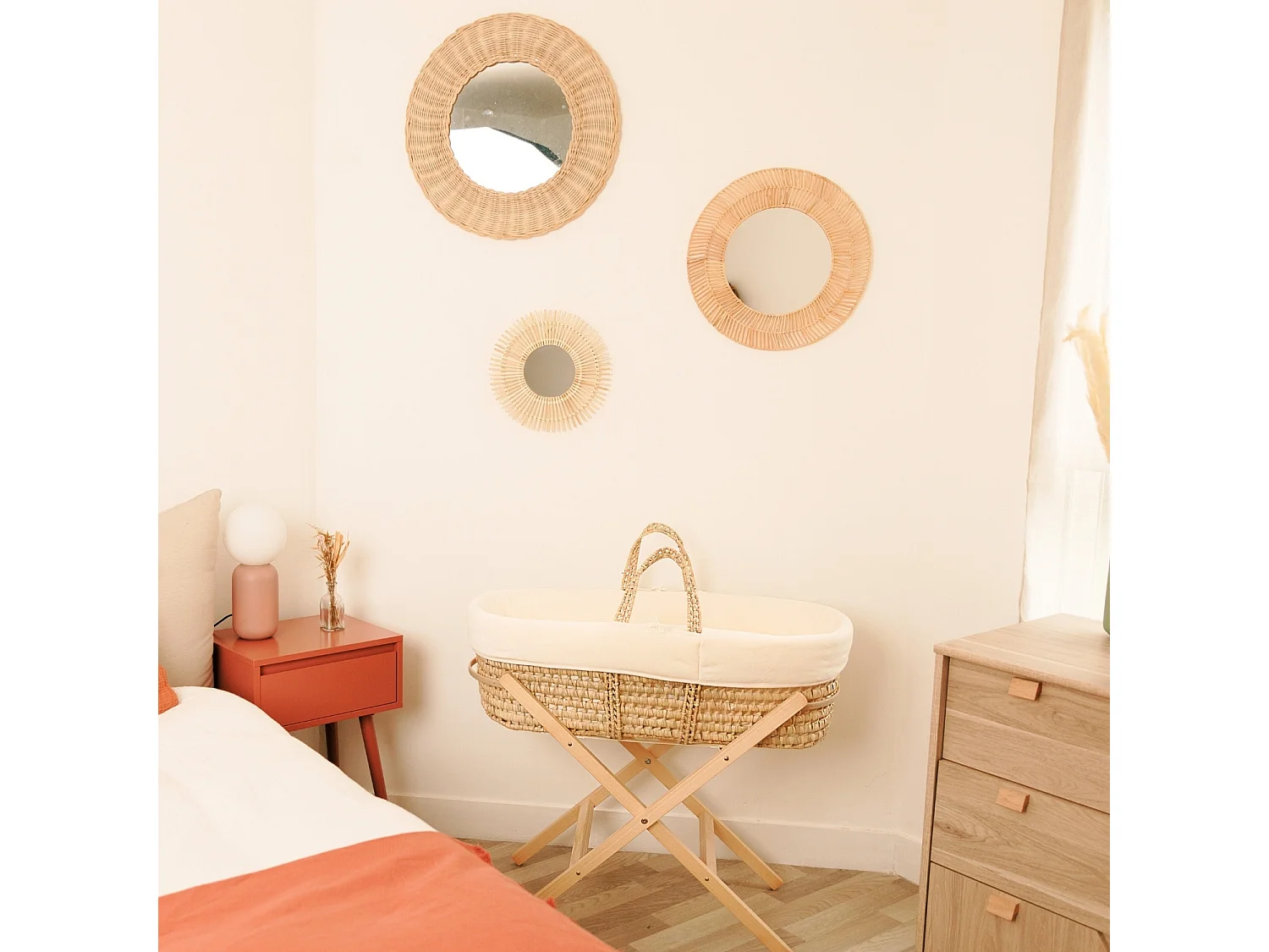 Babywanne mit klappbarem Gestell Weiß, Bezug aus Bio-Baumwolle - Creme