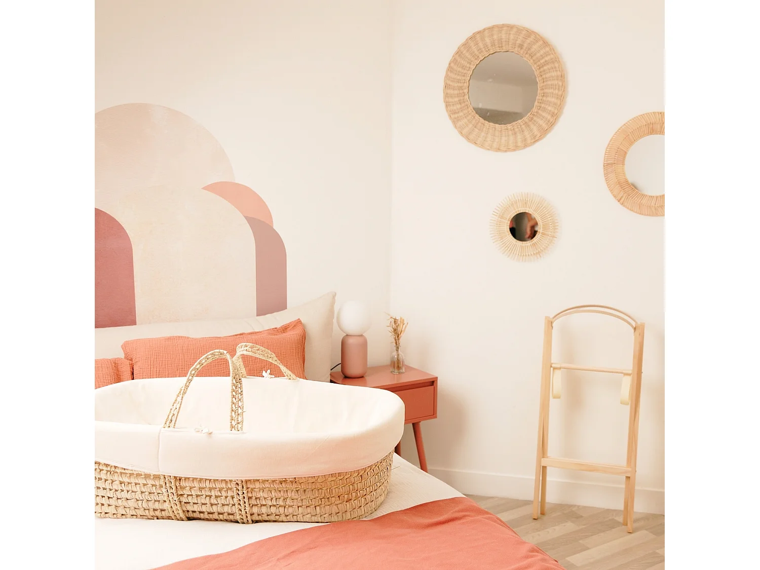 Babywanne mit klappbarem Gestell Weiß, Bezug aus Bio-Baumwolle - Creme