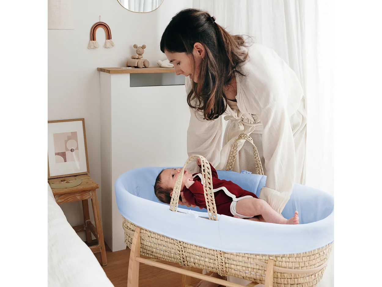 Cesta Porta Bimbo in Cotone Biologico Azzurra e Supporto in Legno