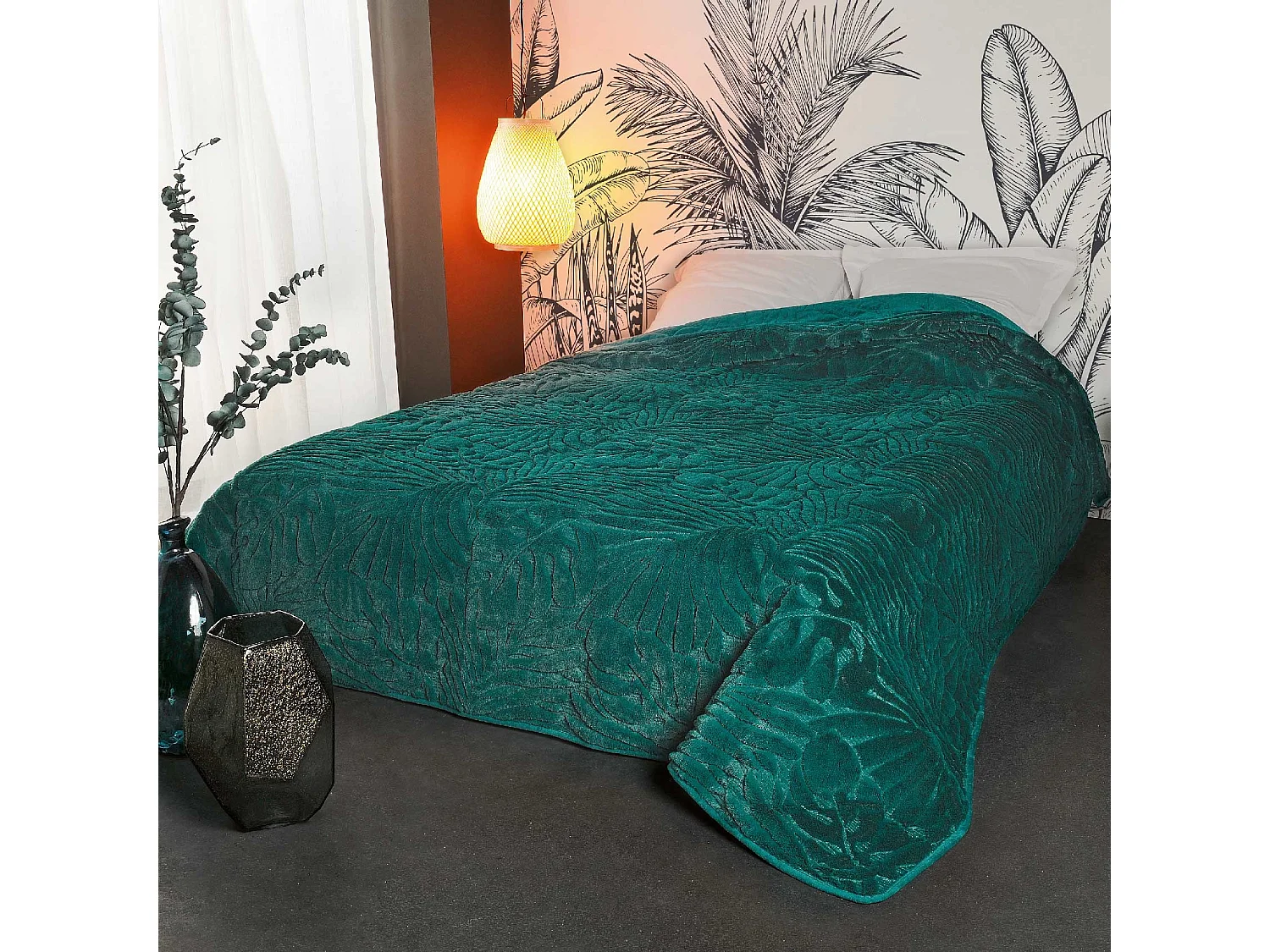 Cubrecama con pespuntes en relieve 150 x 150 cm