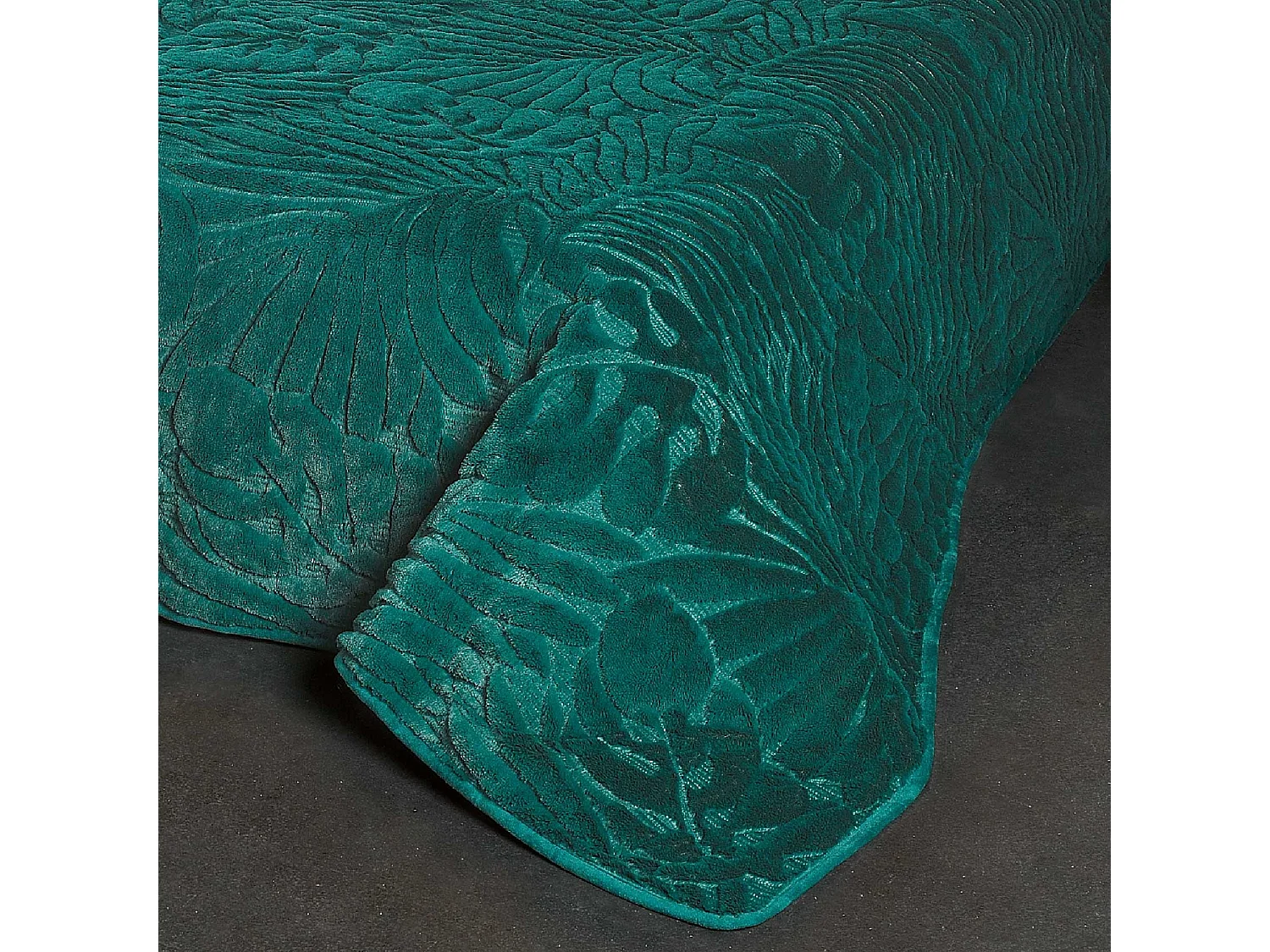 Cubrecama con pespuntes en relieve 150 x 150 cm