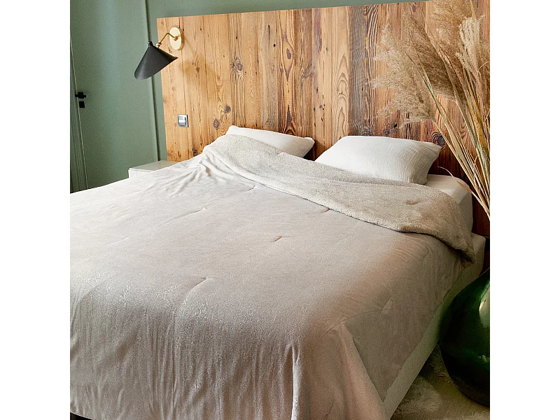 Colcha Reversible Polar/Con Motivo Jacquard 240 x 250 cm