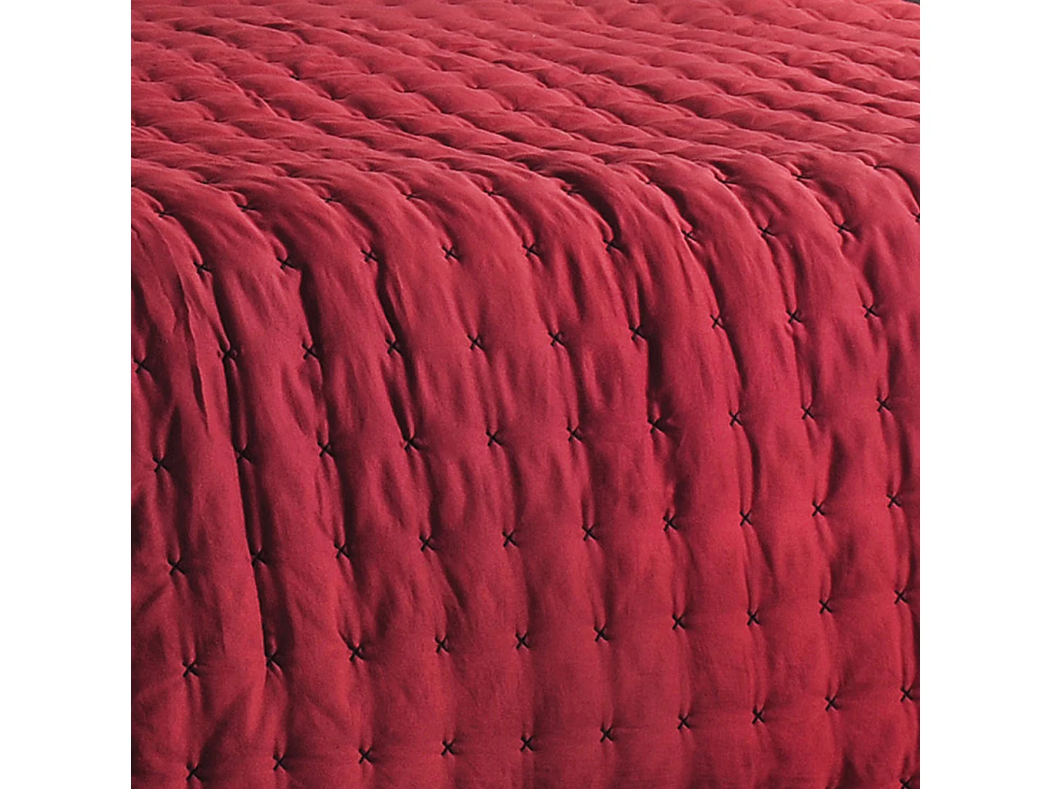 Cubrecama acolchado y liso 250 x 260 cm