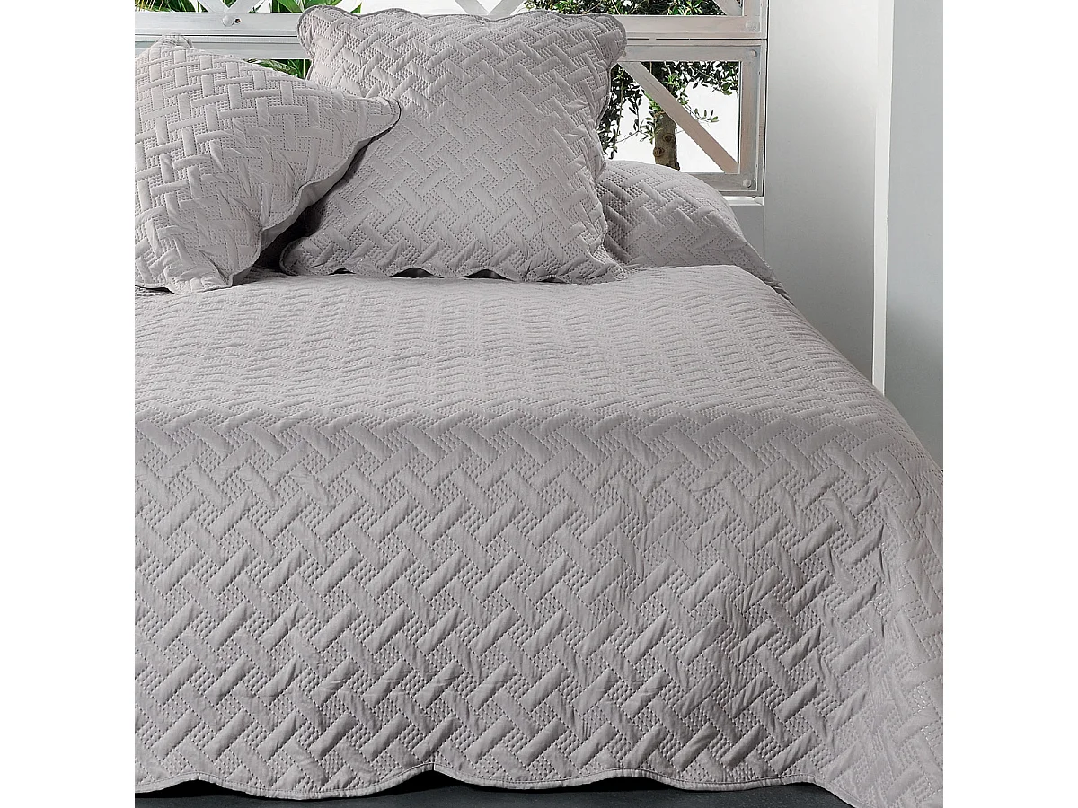 Colcha con formas geométricas cosidas 250 x 260 cm