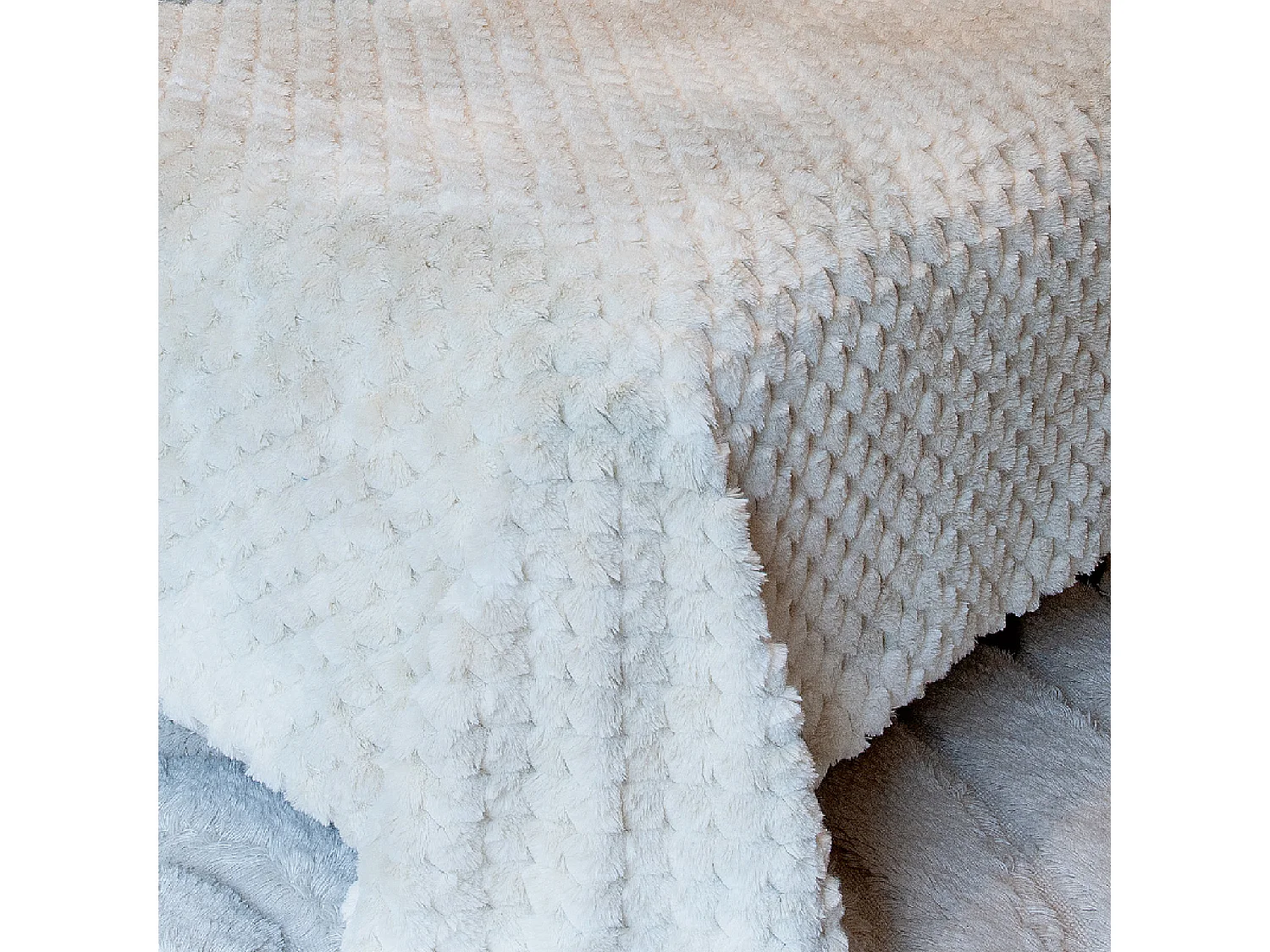 Manta para Cama Imitación Piel con Relieve Geométrico 130 x 160 cm