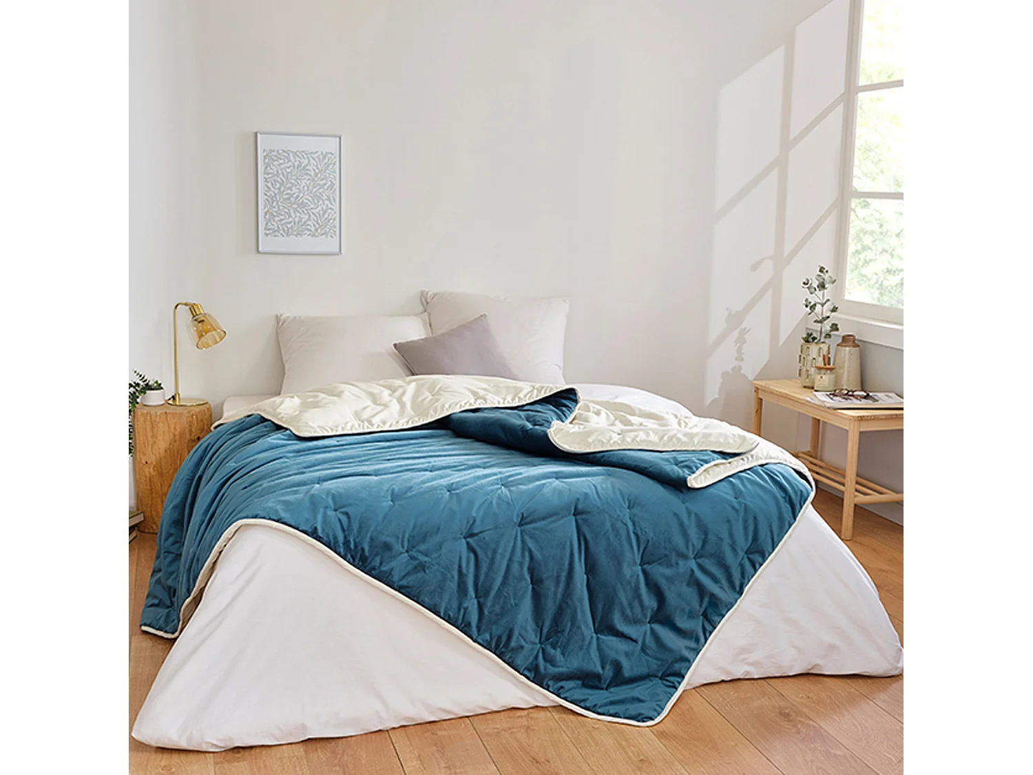 Jeté de lit réversible en velours et microfibre