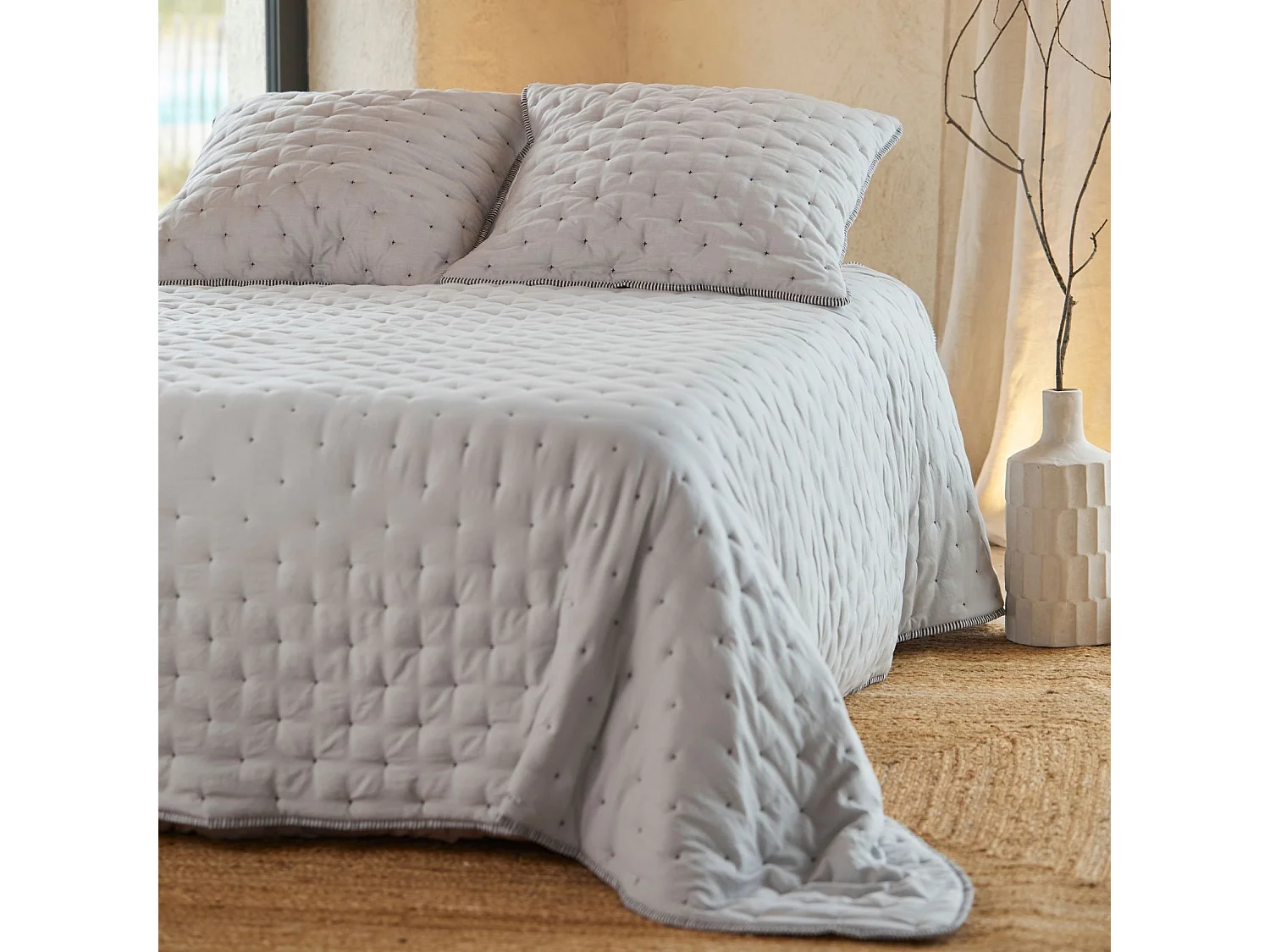 Cubre-Cama y Fundas de Cojín Bordadas con Motivo Cruz 180 x 250 cm