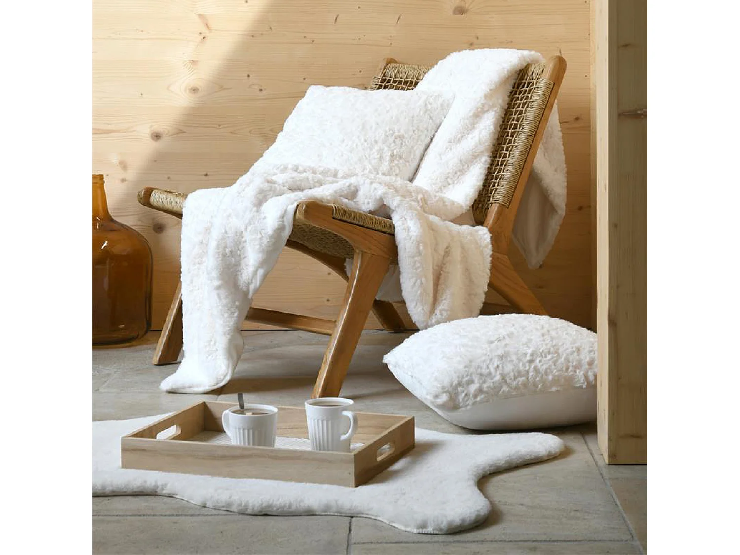 Manta de piel sintética cálida y mullida 180 x 220 cm