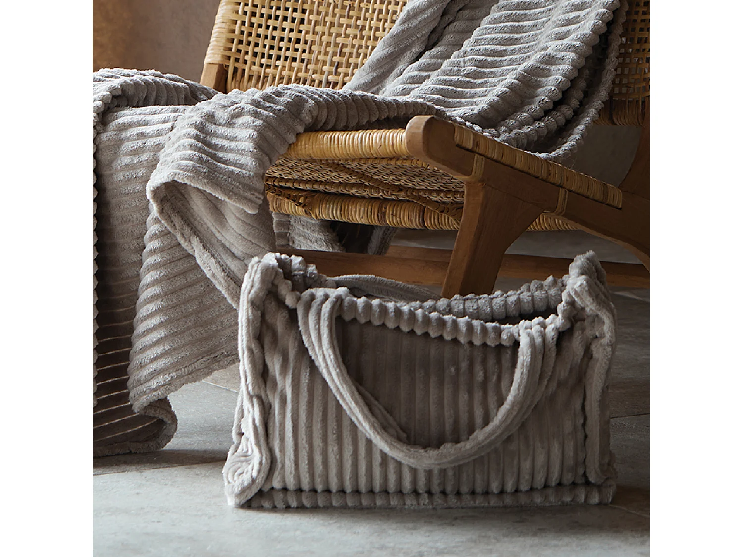 Ensemble plaid et sac doux côtelé