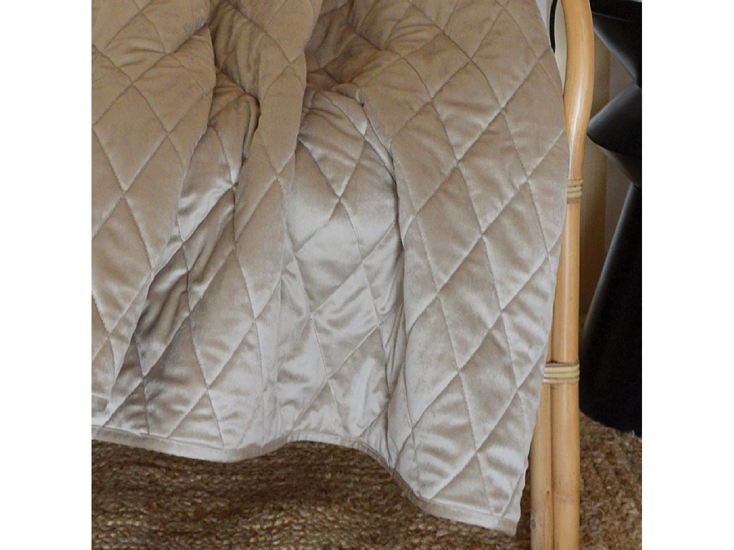 Plaid para sofá en terciopelo acolchado 125 x 160 cm