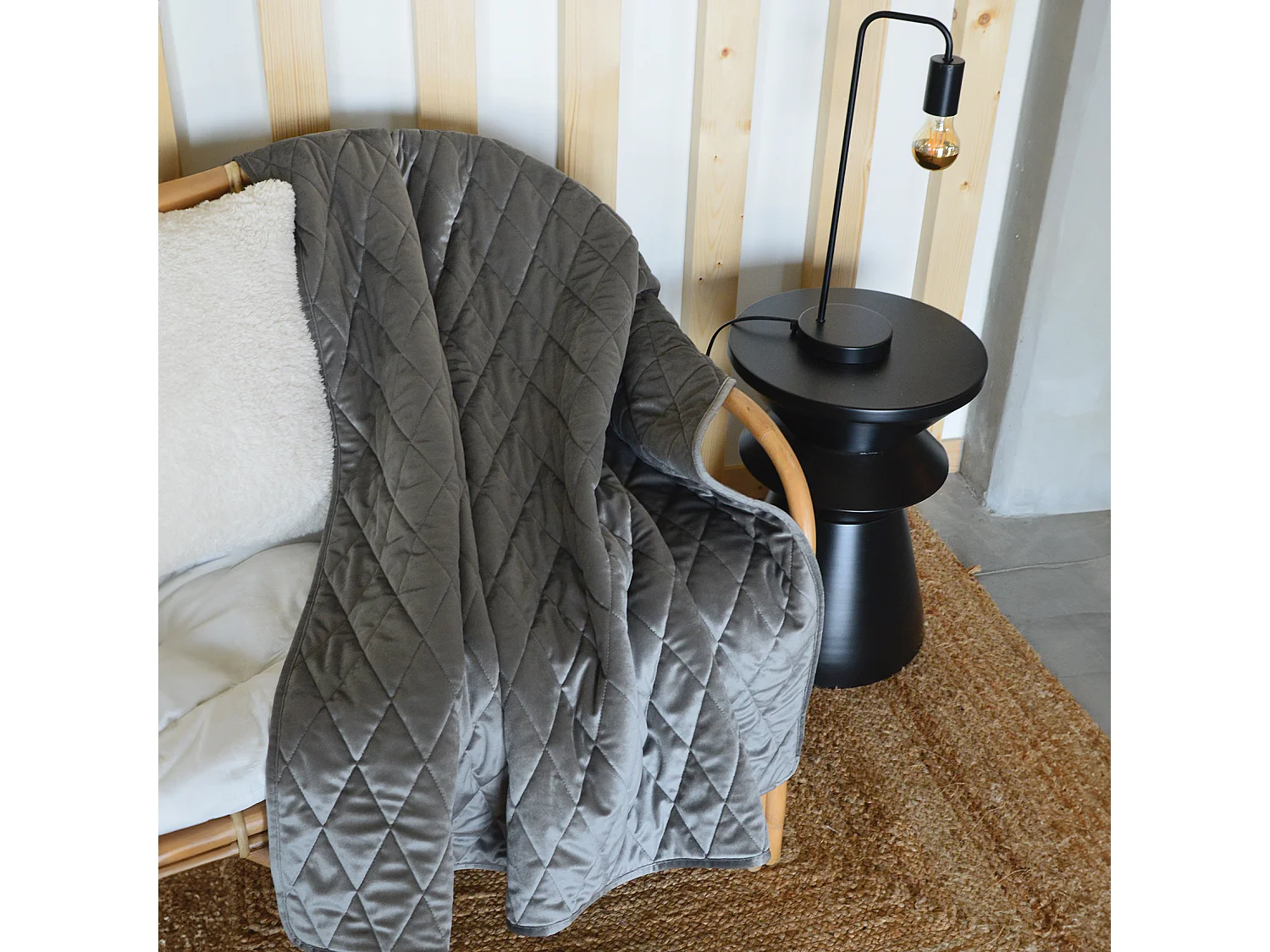 Plaid para sofá en terciopelo acolchado 125 x 160 cm