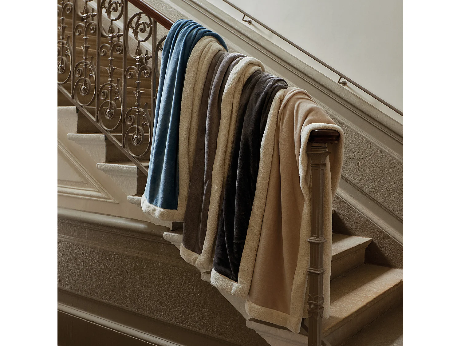 Decke aus Mikrovelours mit Sherpa-Futter 150 x 200 cm