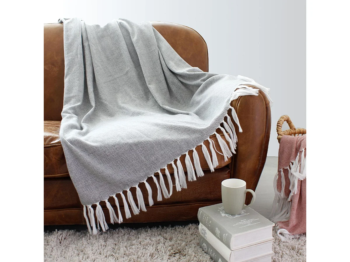 Jacquard-Decke mit langen Fransen 130 x 150 cm