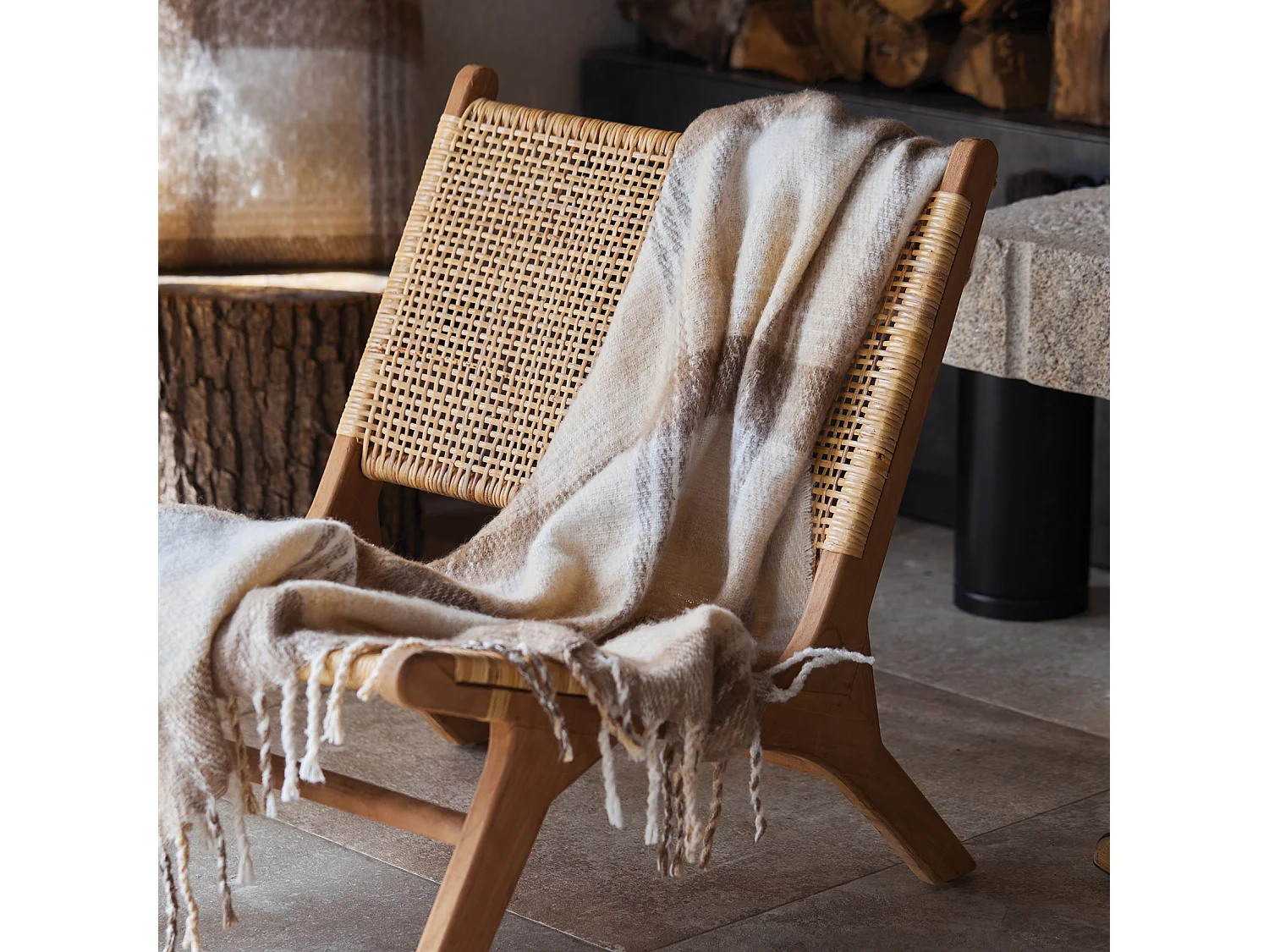 Plaid Escocés Aspecto Mohair con Flecos 127 x 152 cm