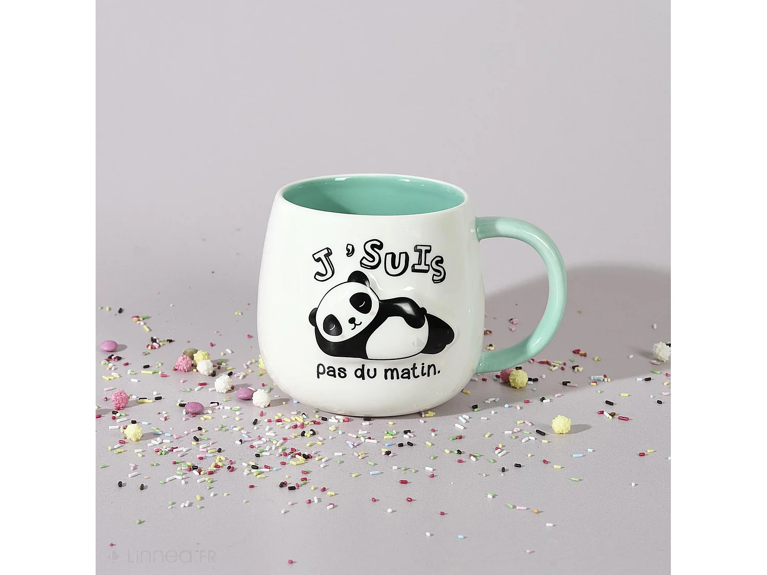 Mug en céramique à relief BREAKFAST 40 cl modèle "J'suis pas du matin" bleu