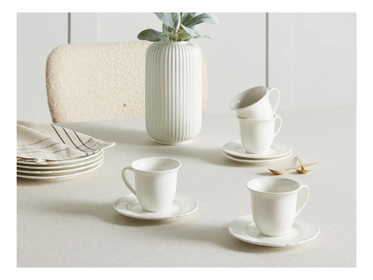 Tassen 4er Set mit Untertellern ELDERBERRY Porzellan Weiss