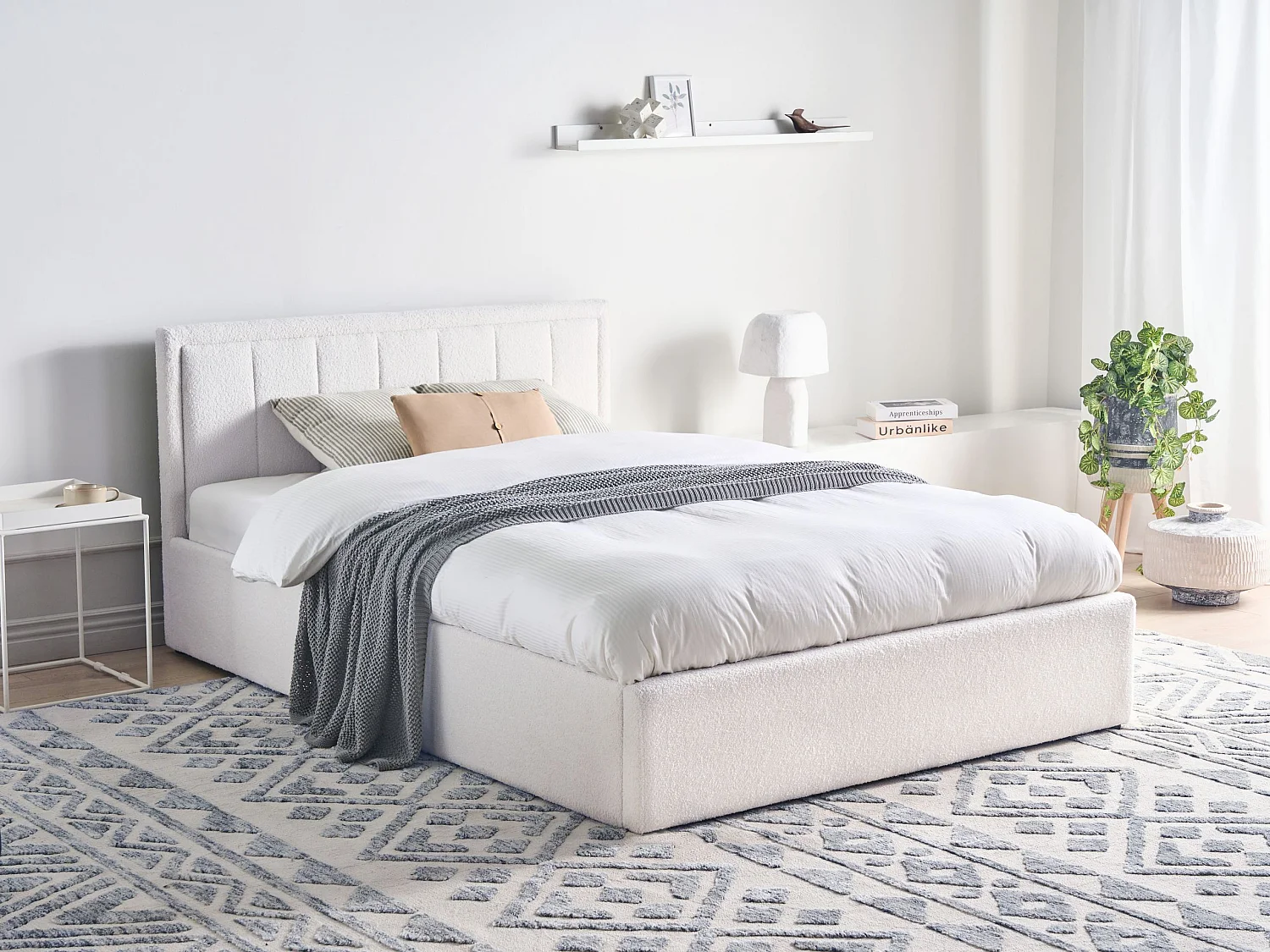 Lit ottoman Bouclé MONTLAUR 140 x 200 cm Blanc