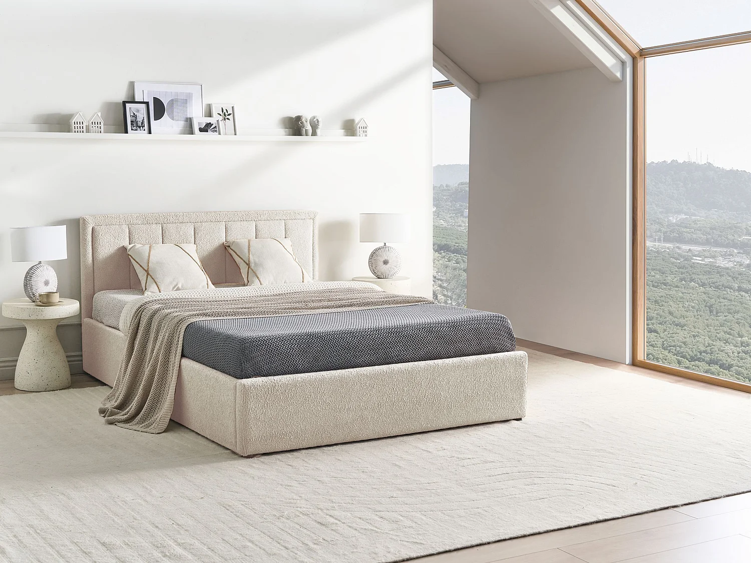 Lit ottoman Bouclé MONTLAUR 140 x 200 cm Beige