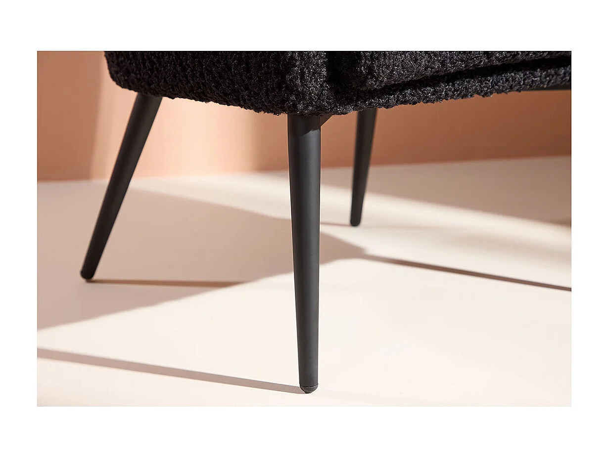 Fluffy fauteuil noir.