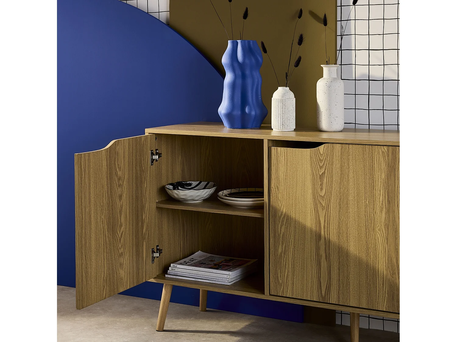 Credenza scandinava a 2 ante effetto legno di noce, 160cm, effetto