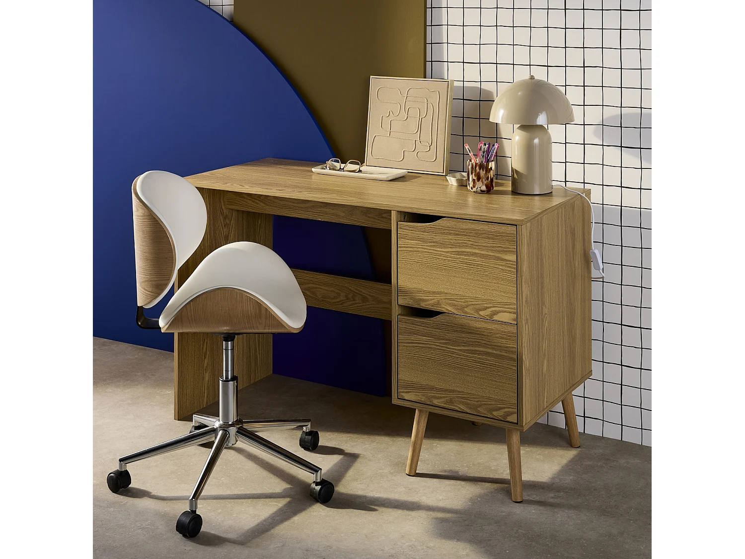 Scrivania effetto noce a 2 cassetti , effetto frassino