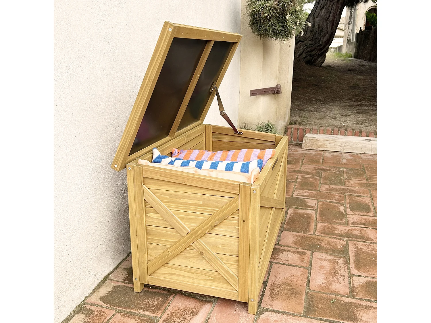 Coffre de rangement en bois 80 cm. naturel. L80 x P48 x H50cm. capacité 100L