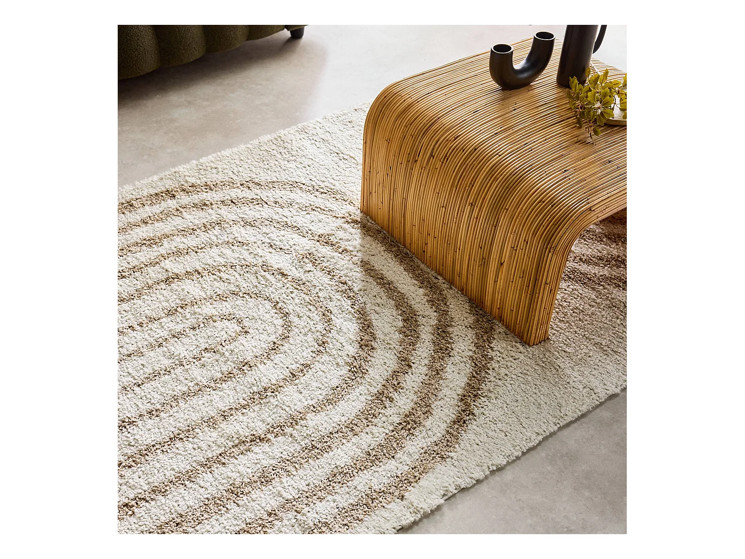 Alfombra interior shaggy con diseños geométricos arco iris beige beige