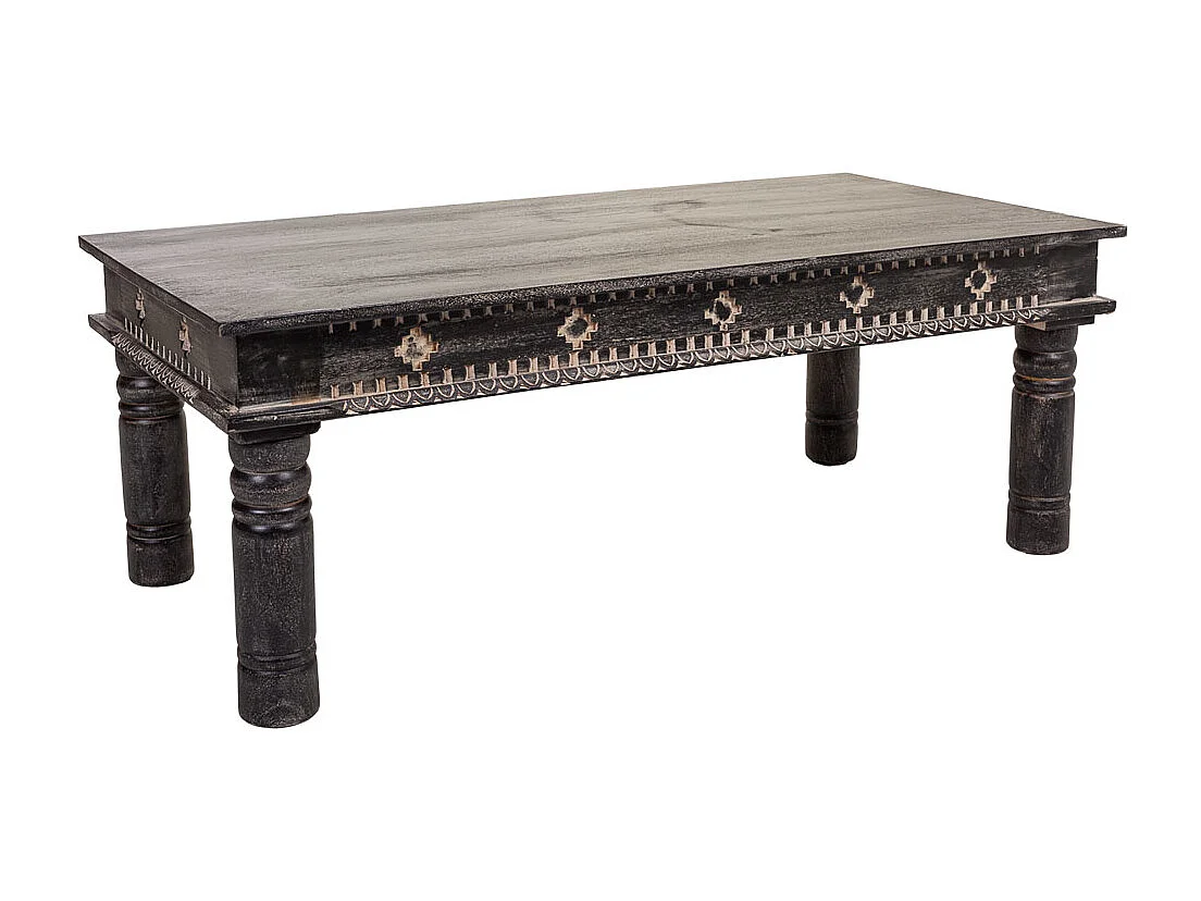 Mesa de centro em madeira com acabamento artesanal em preto