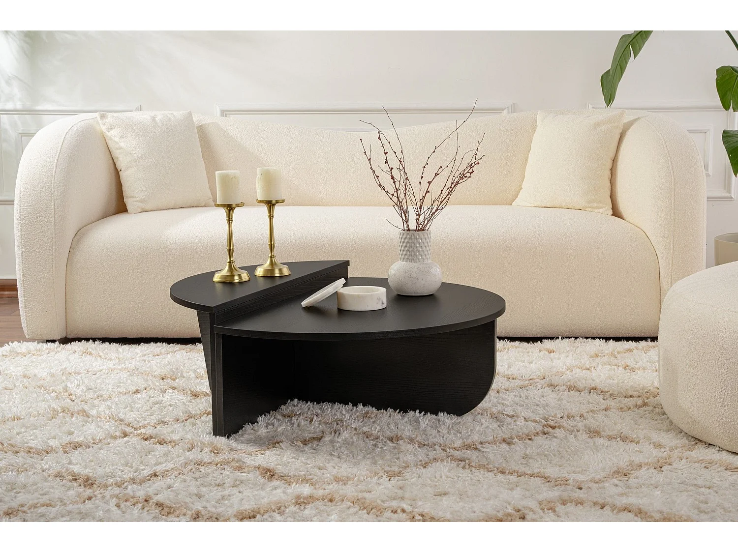 Mesa de centro design Restine em madeira preta de 90cm de diâmetro