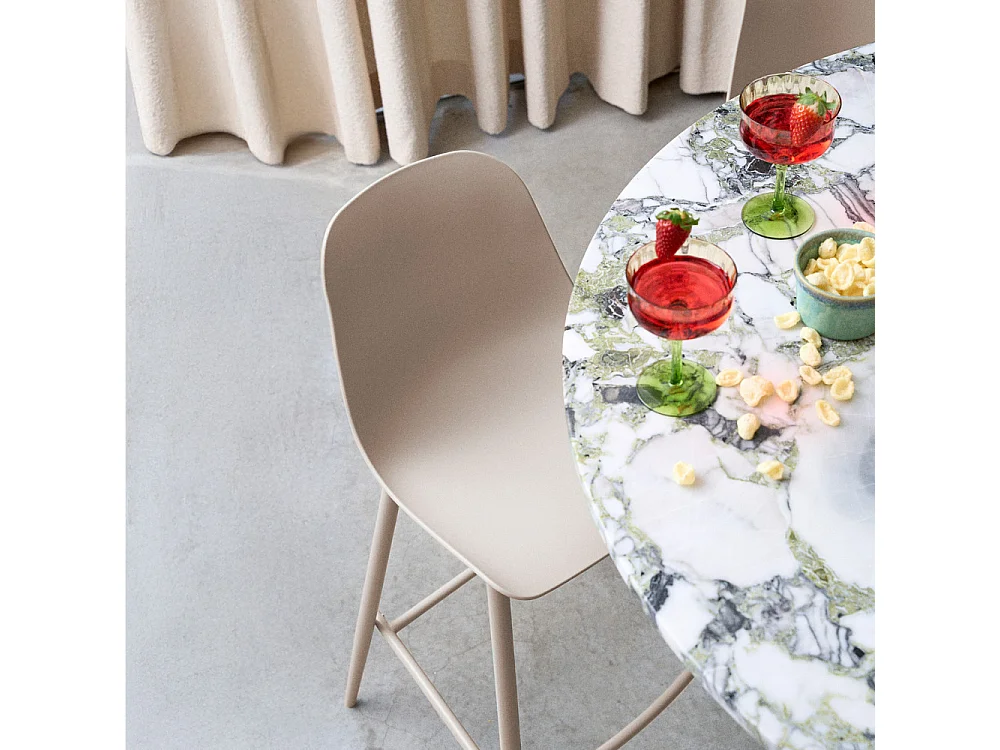 Portland - Lot de 4 tabourets de bar intérieur et extérieur en plastique et métal H65cm - Beige