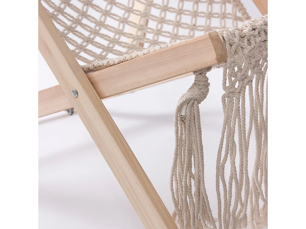 Sedia sdraio in macramè