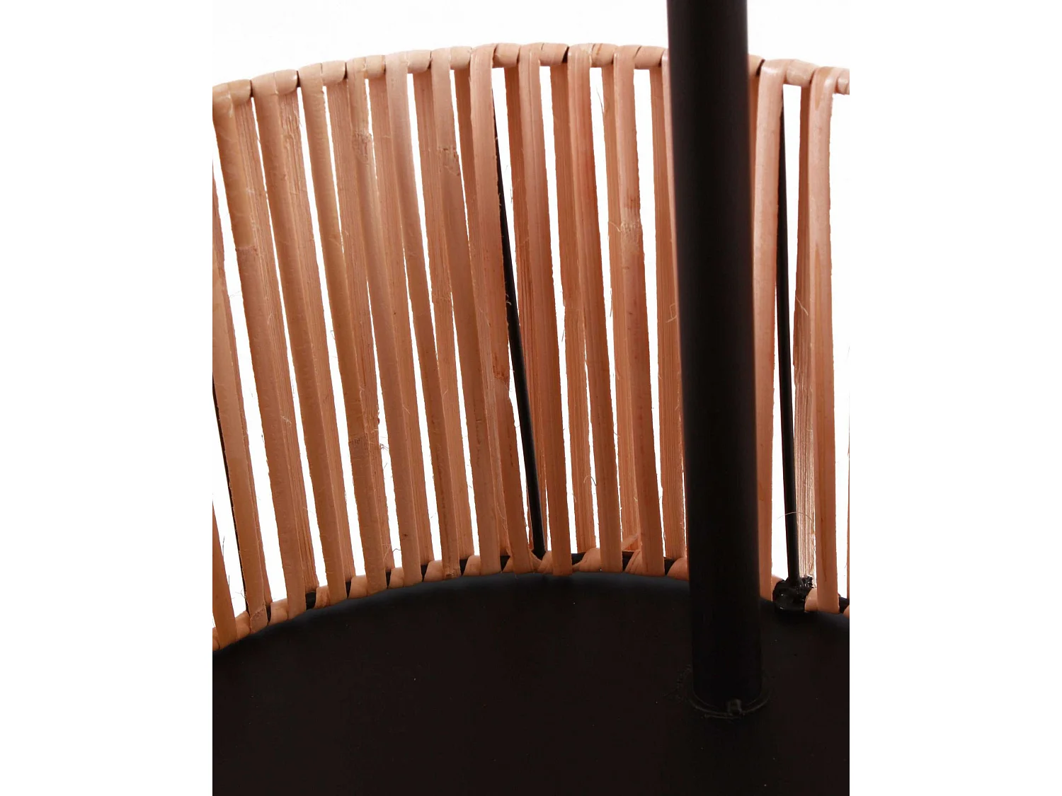 Appendiabiti in ferro nero e vimini su ruote