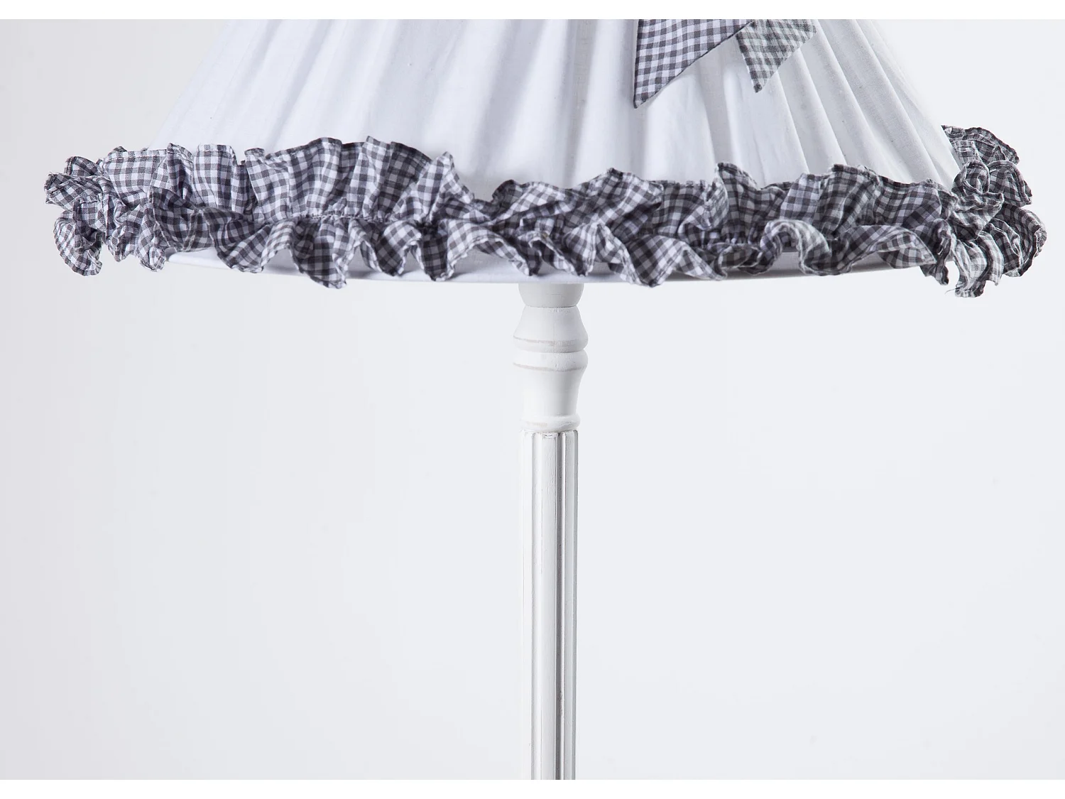 Lampada da terra shabby