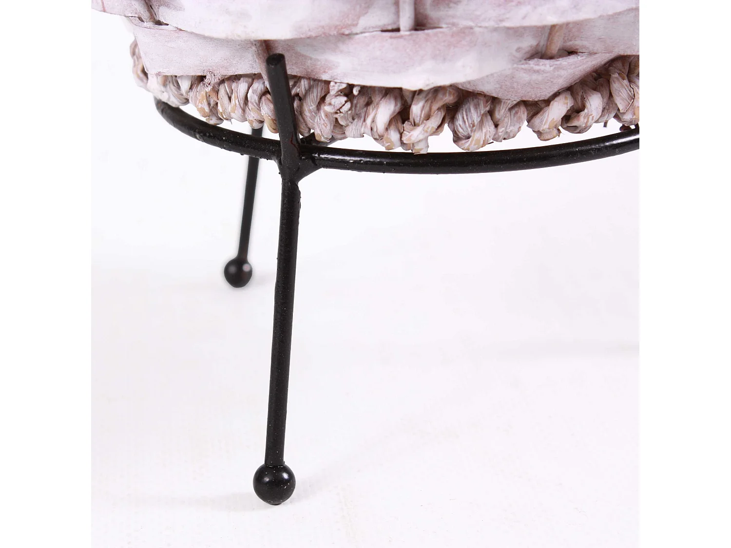 Portavaso in pioppo e metallo