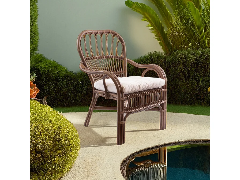 Poltrona in giunco con cuscino