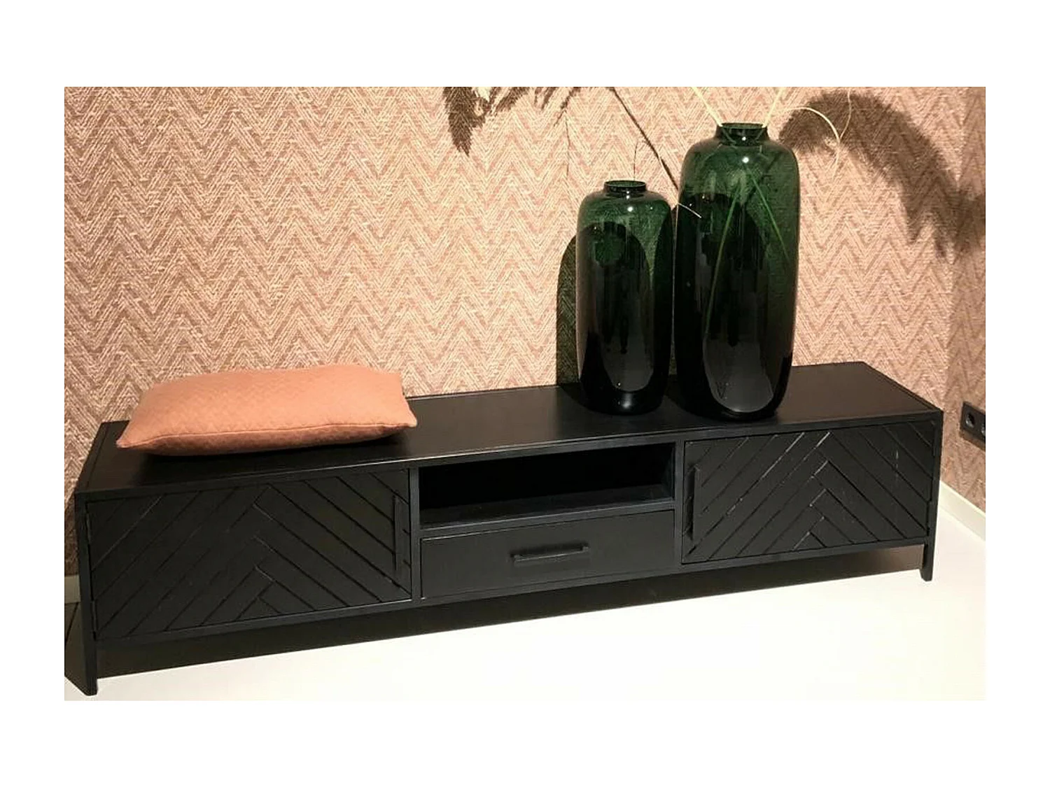 HENDAYE-Mueble de TV de 200 cm en madera maciza negra