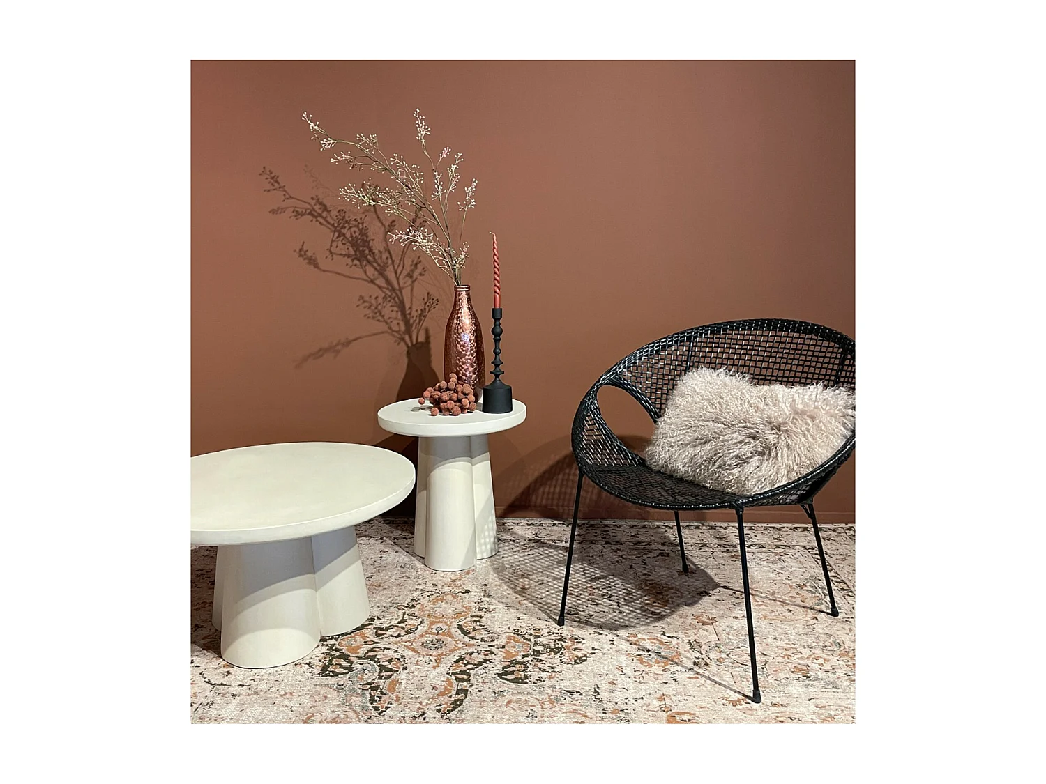 FIGARI-Table basse ronde 50 cm béton blanc enduit