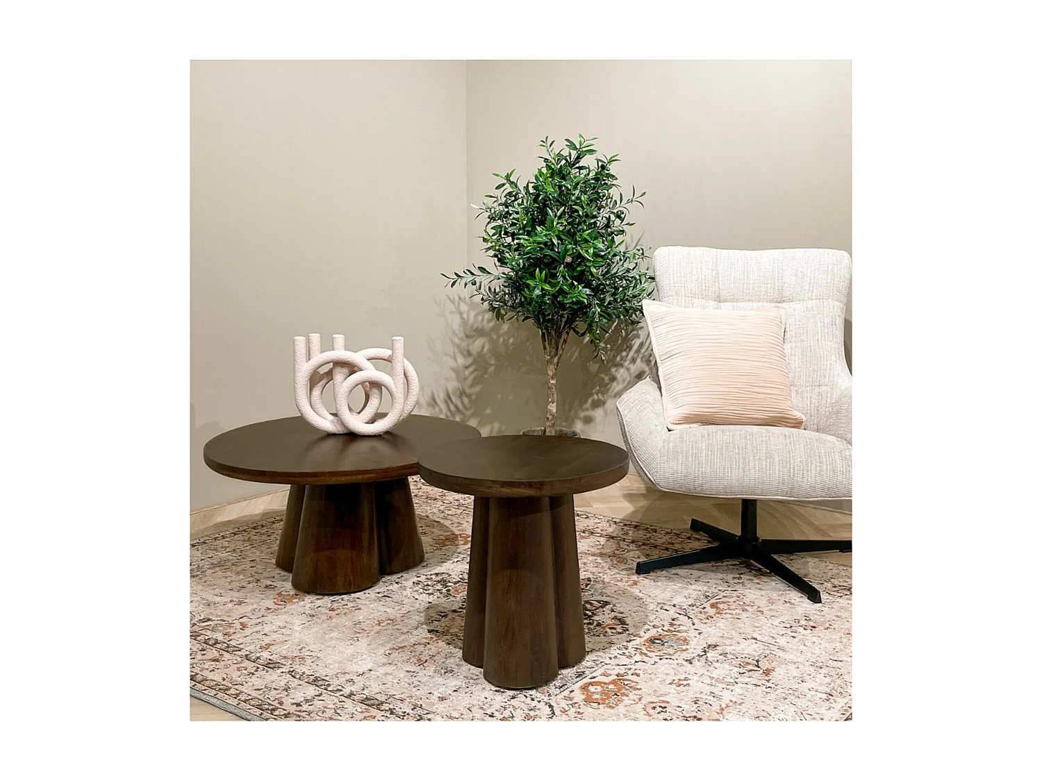 FIGARI-Mesa de centro redonda 80 cm en madera maciza marrón