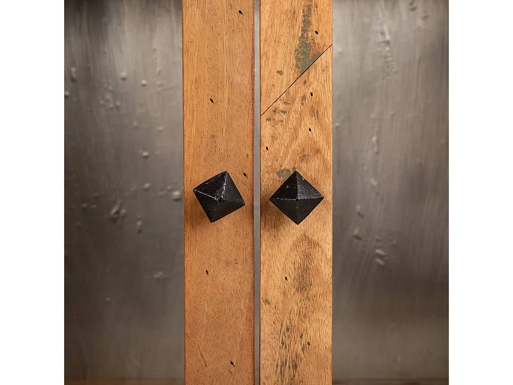 Vetrina in legno e metallo rifinita artigianalmente 90x47x175