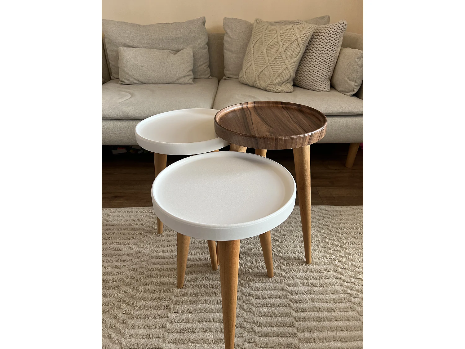 Tables gigognes, set de 3, pieds en bois, tables basses, colorés (Blanc et Noyer)